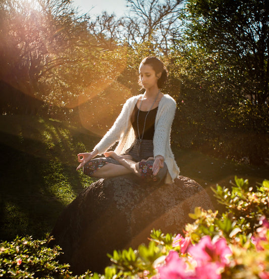 Daily Centring Breath + Meditation